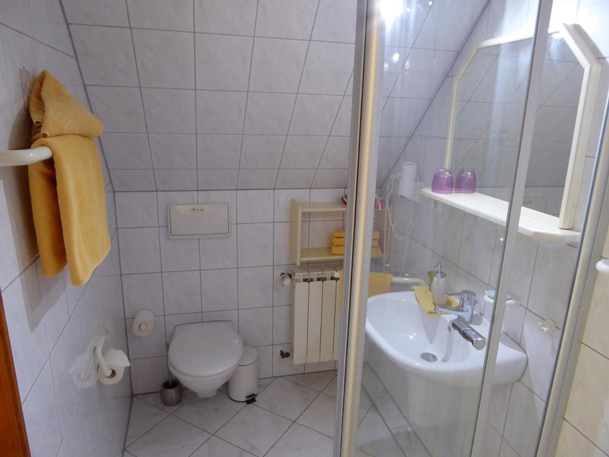 Pension Rosengaertchen Абсберг Экстерьер фото